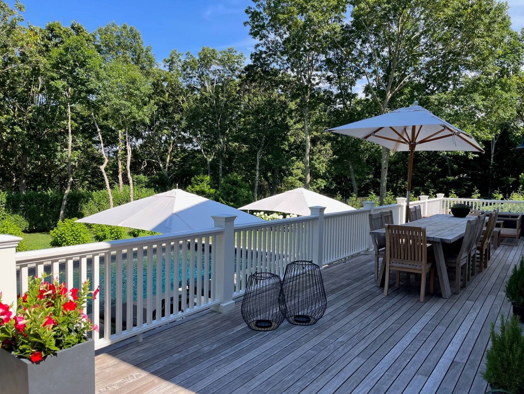 52 WOODRUFF LN