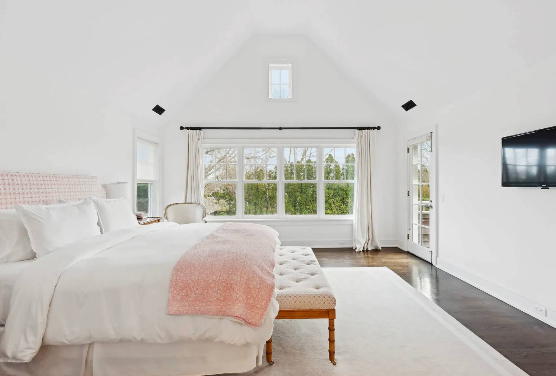 64 GOULD ST