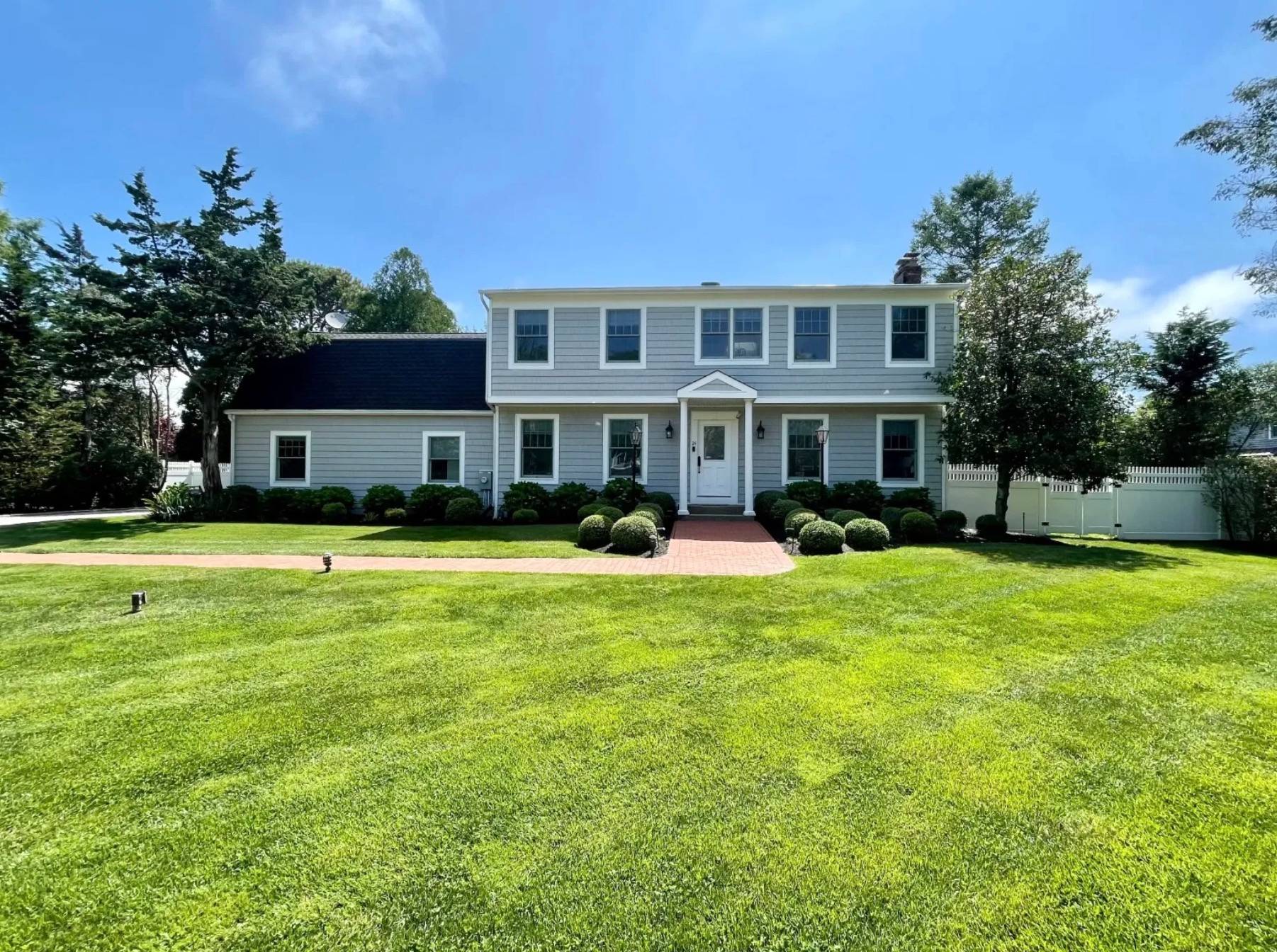 24 PLEASANT LN