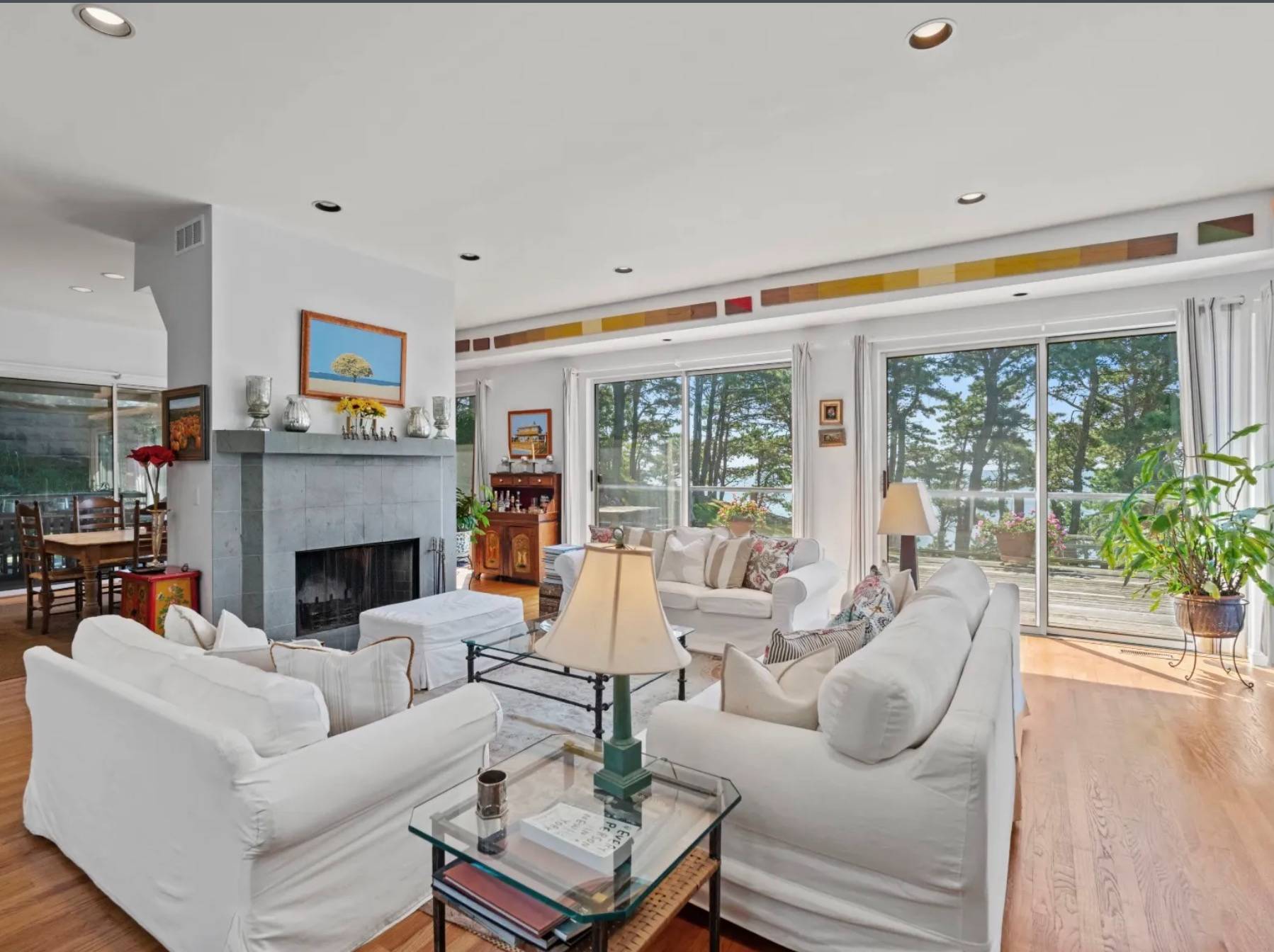 32 SOUTH BEACH RD