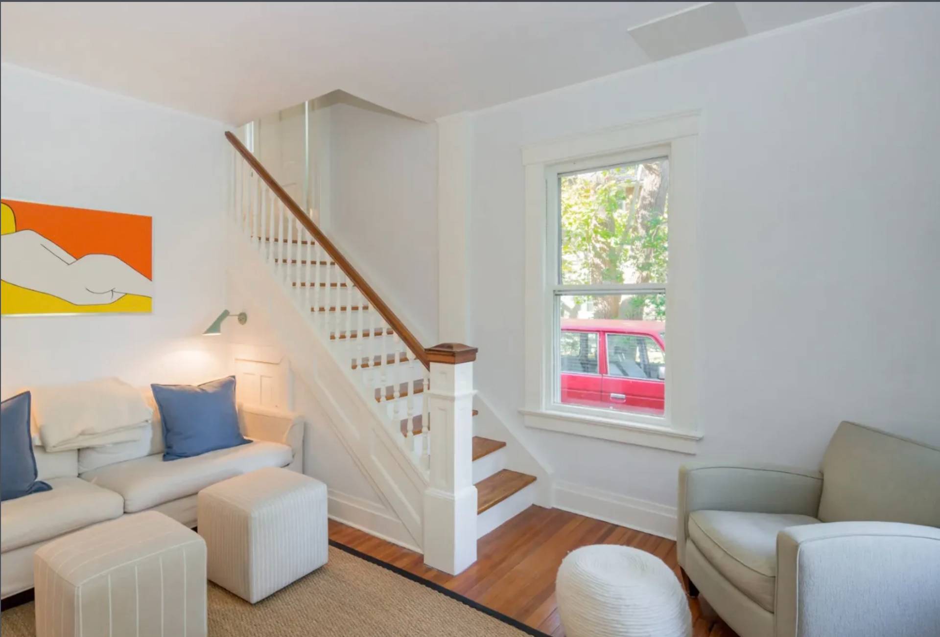35 MEETING HOUSE LN