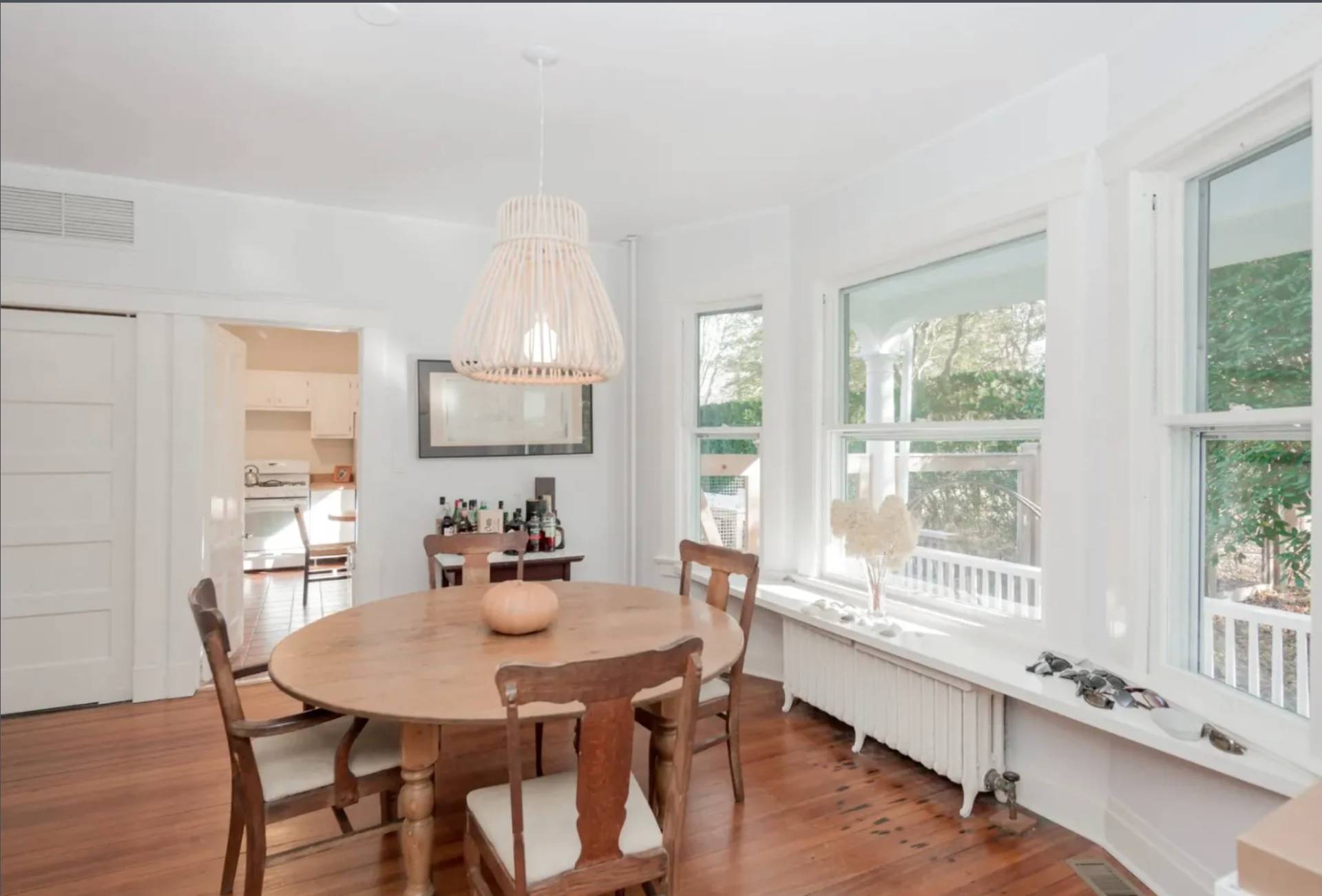 35 MEETING HOUSE LN
