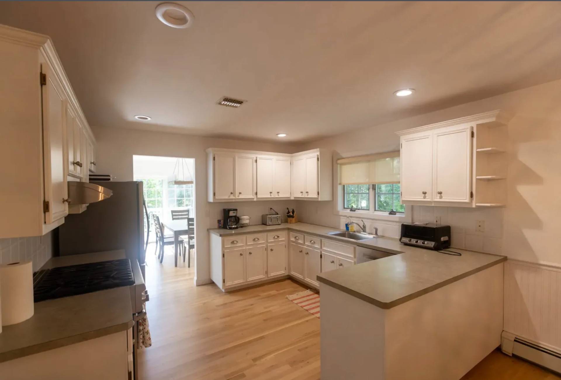 47 WHOOPING HOLLOW RD