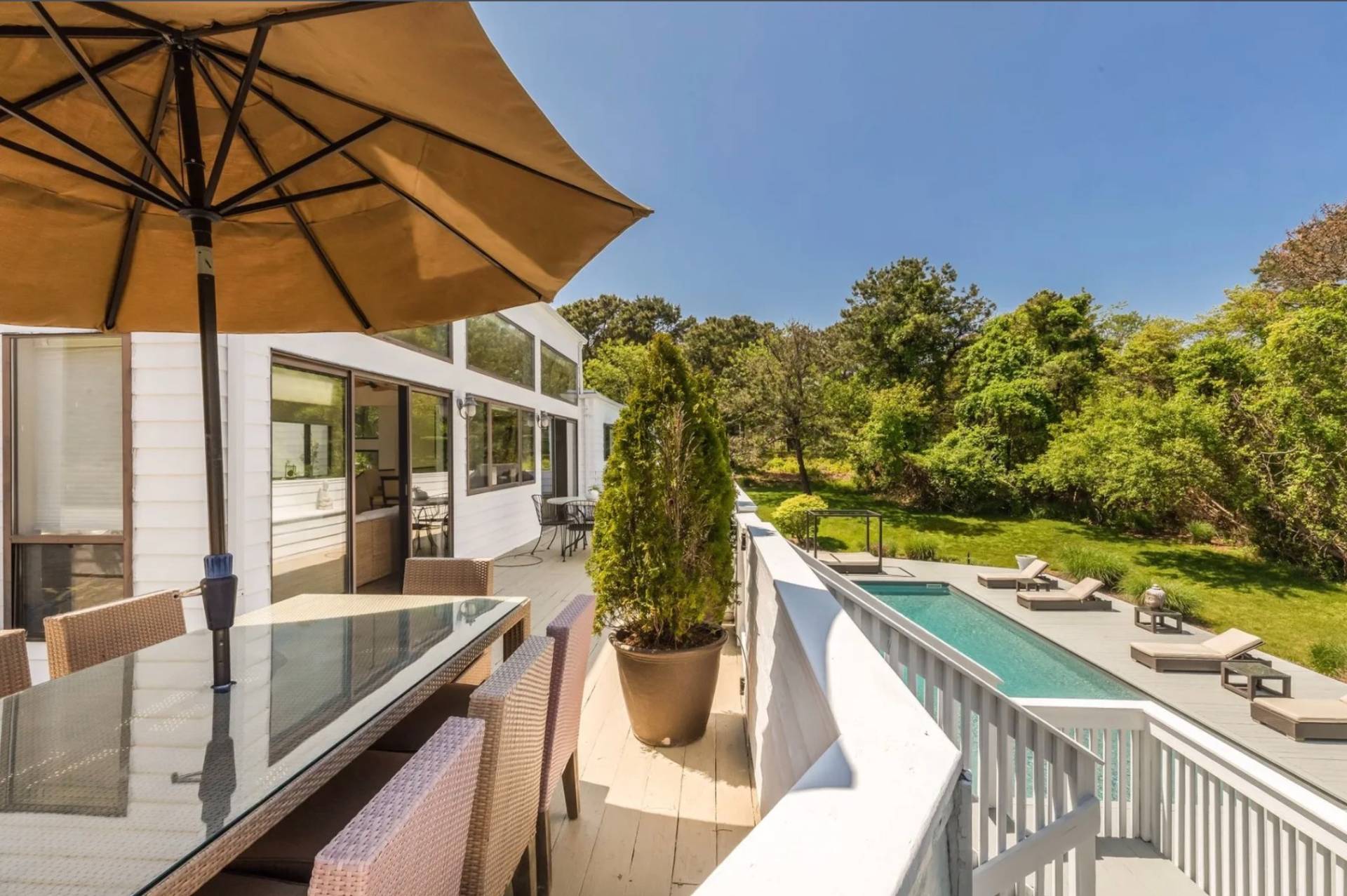10 SCOTCH MIST LN