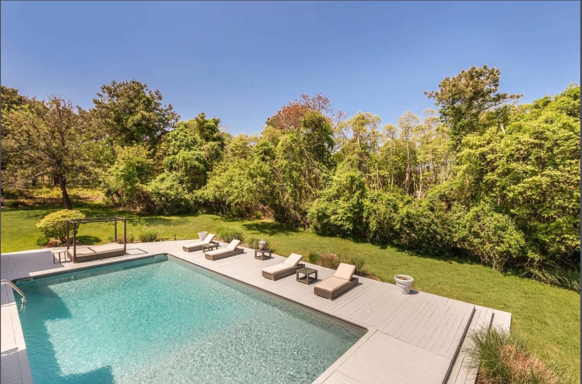 10 SCOTCH MIST LN
