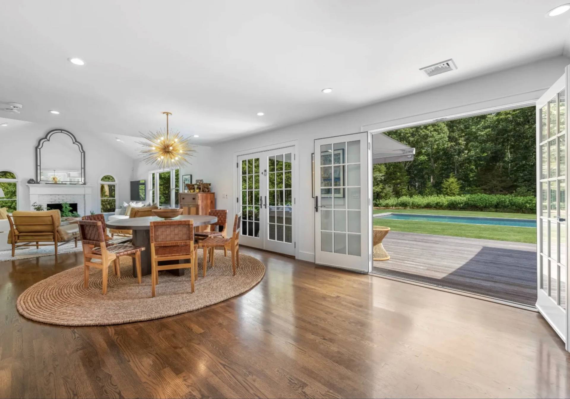 8 CEDAR HAVEN LN