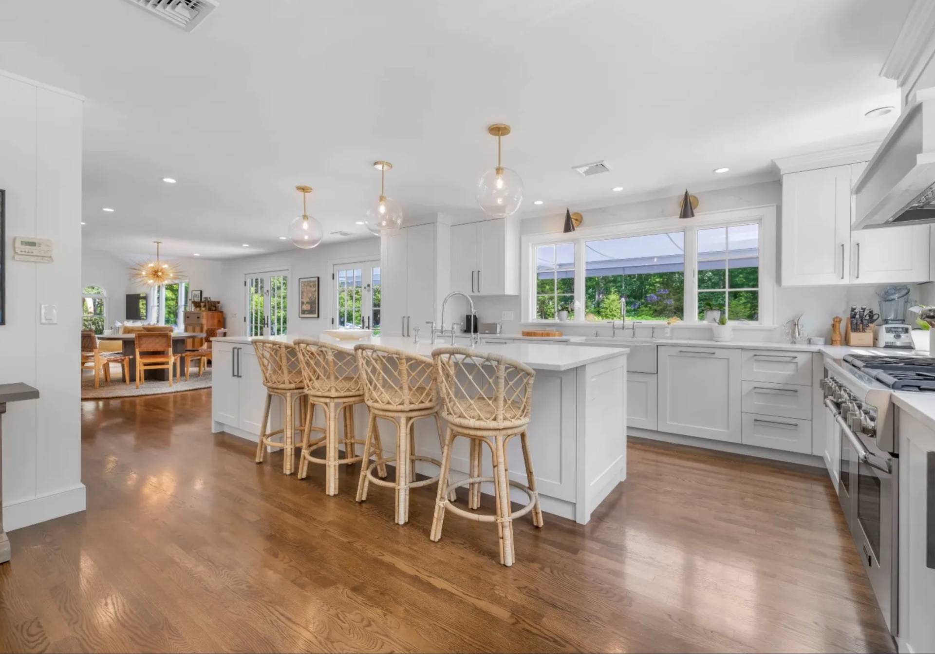 8 CEDAR HAVEN LN