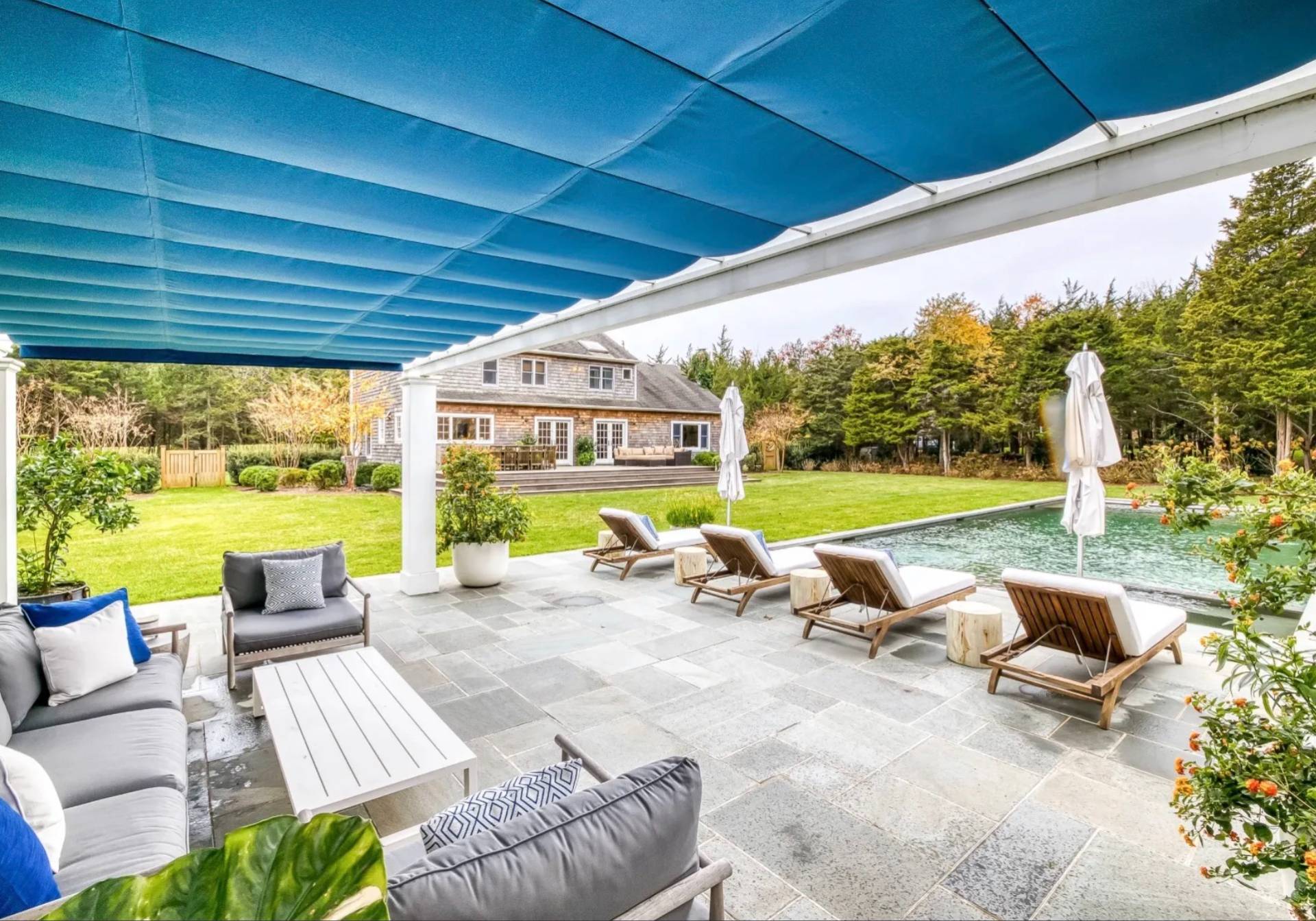 8 CEDAR HAVEN LN