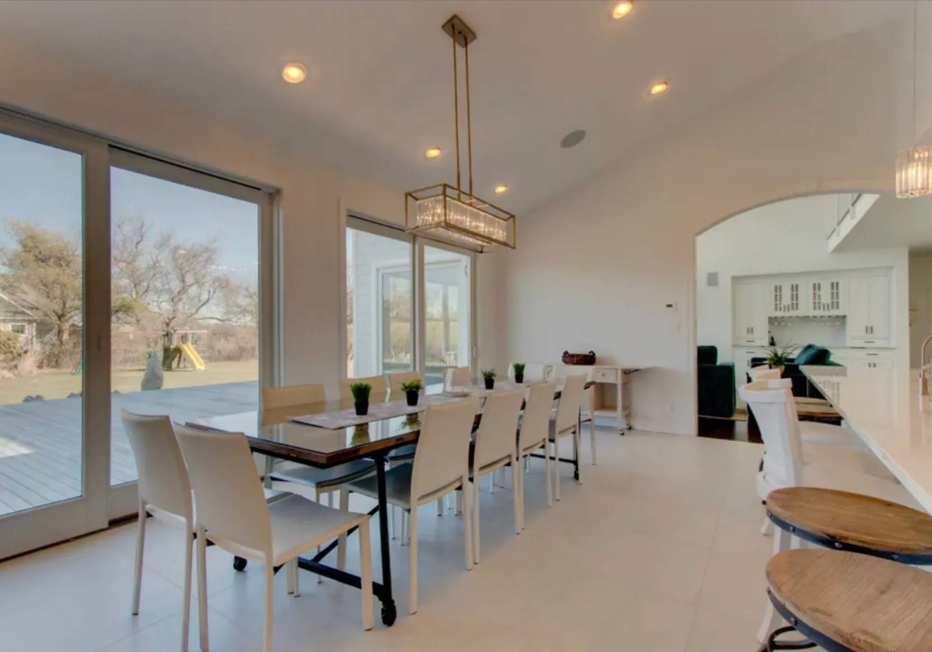 28 FAIRBANKS CT