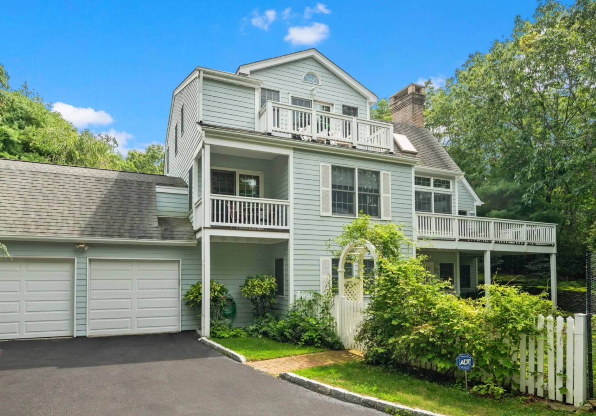 82 NORTHVIEW HILLS CT