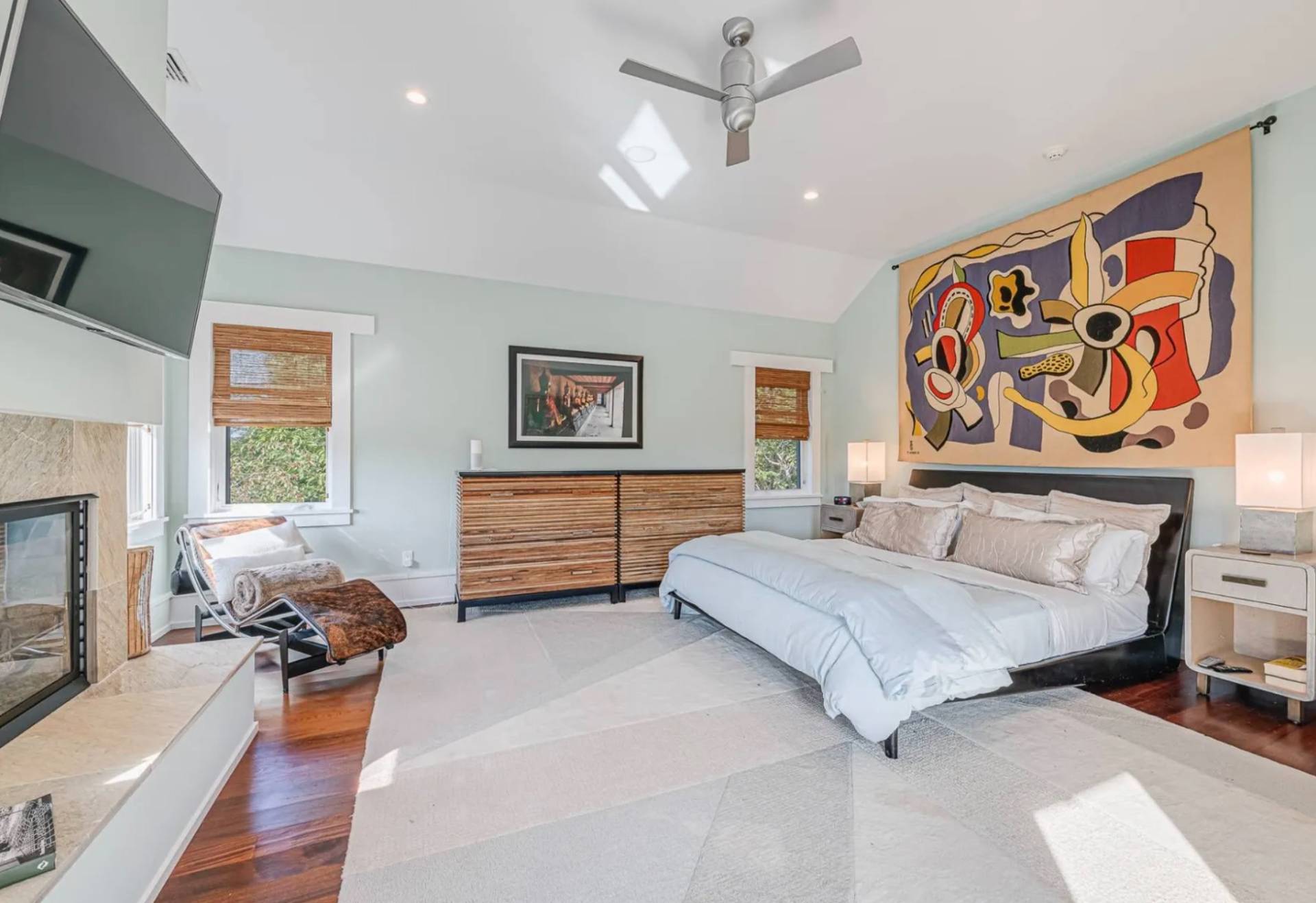 807 HALSEY LN