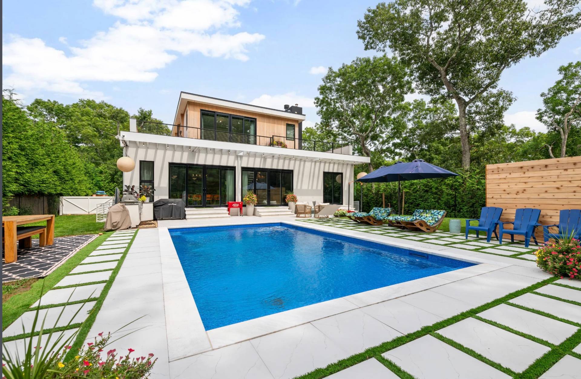 101 MONTAUK BLVD