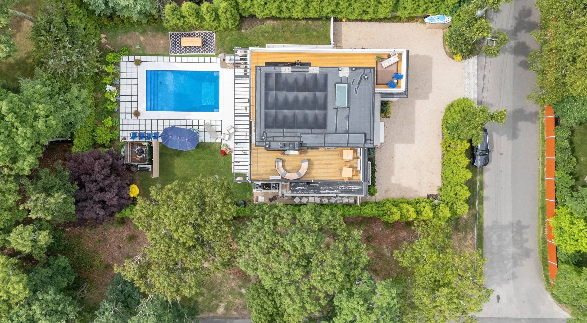101 MONTAUK BLVD