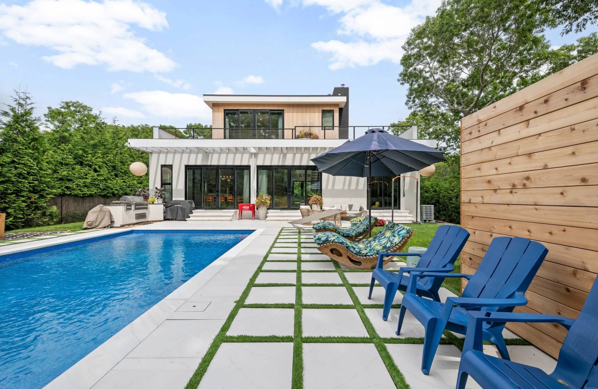 101 MONTAUK BLVD