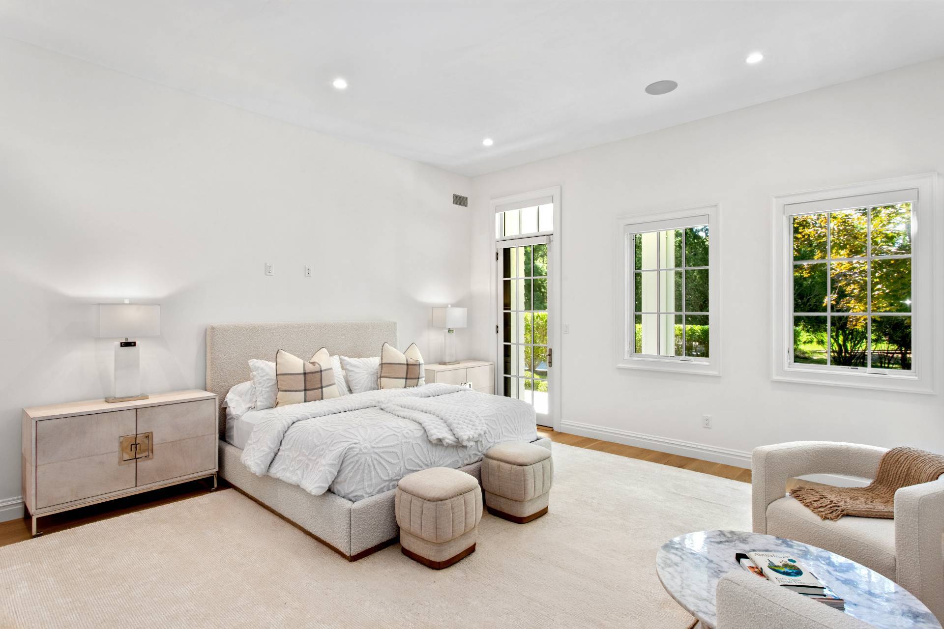73 Wainscott Stone Rd