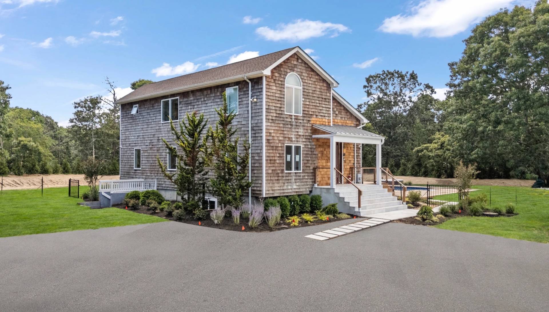 280 SHINNECOCK HILLS RD