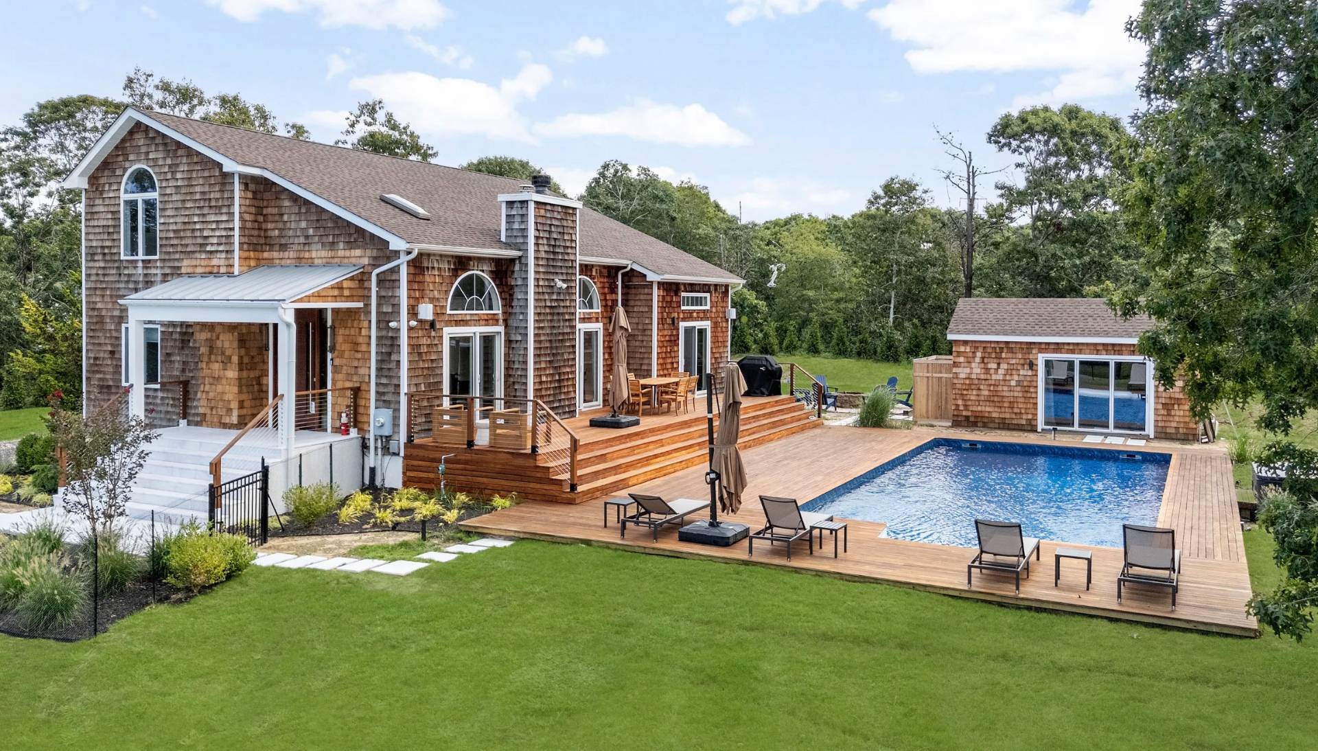 280 SHINNECOCK HILLS RD