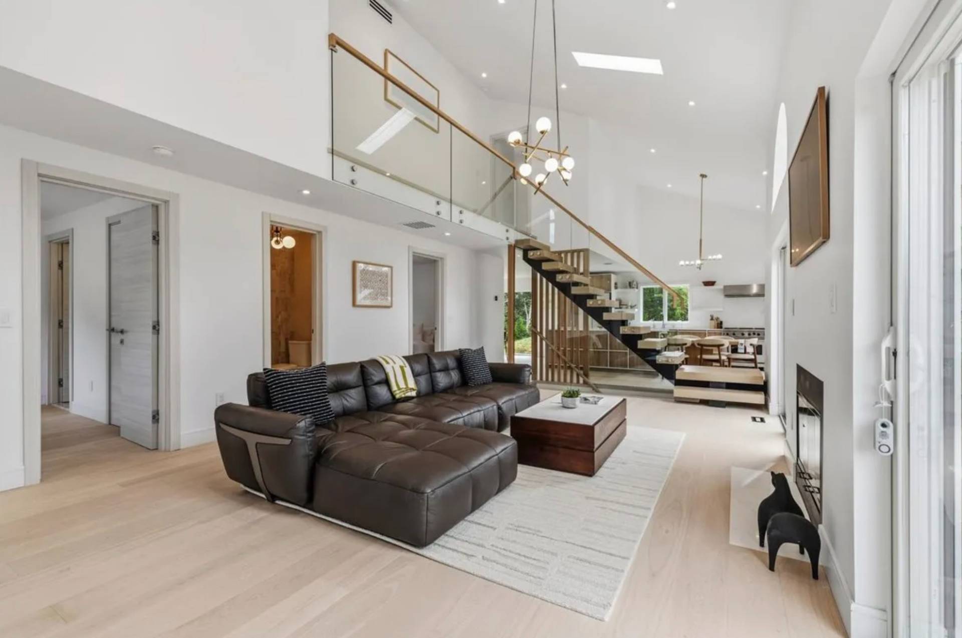 280 SHINNECOCK HILLS RD