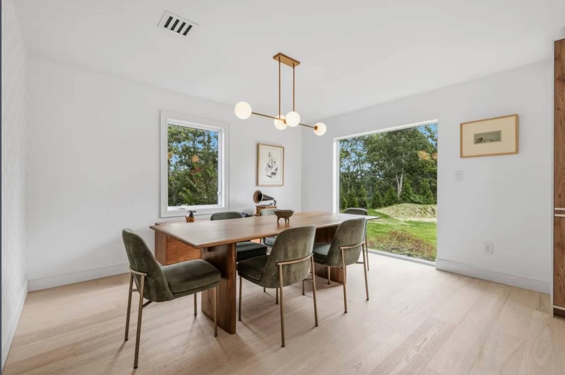 280 SHINNECOCK HILLS RD