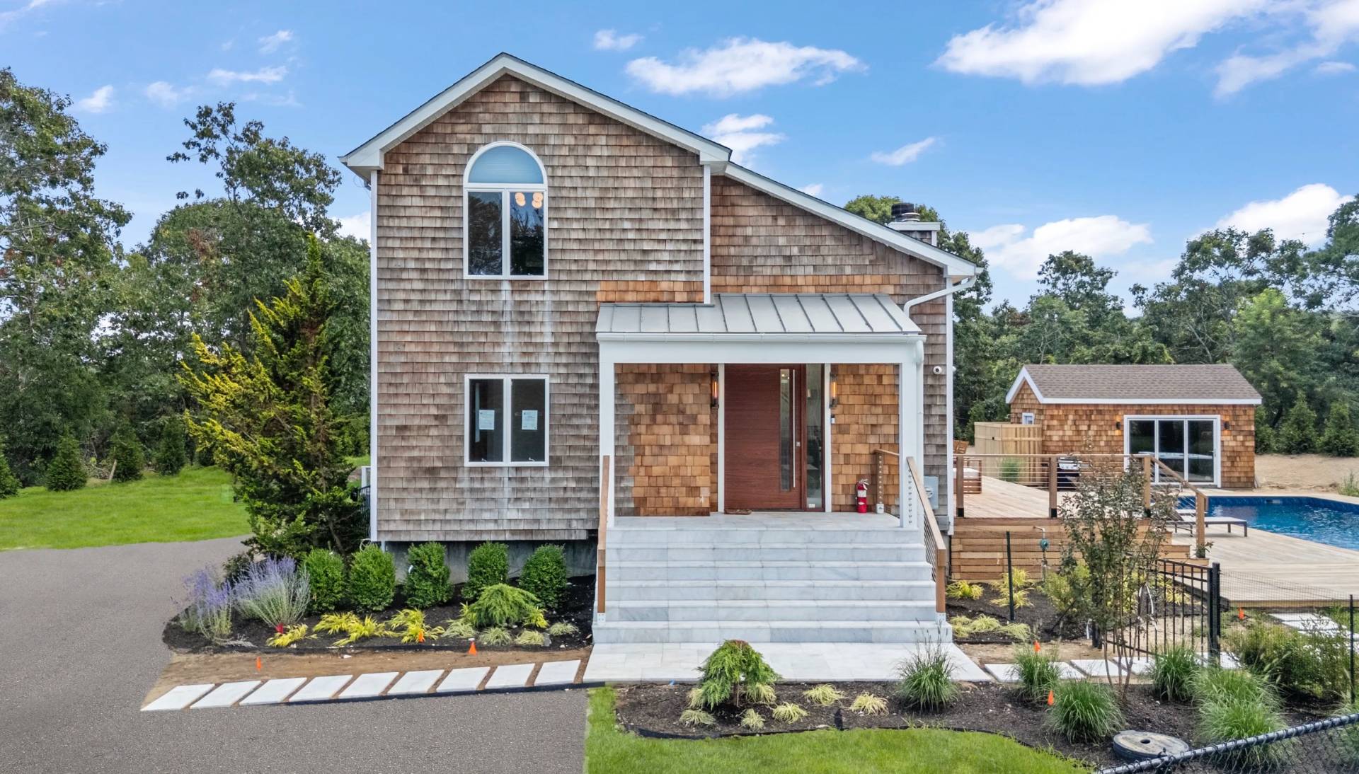 280 SHINNECOCK HILLS RD