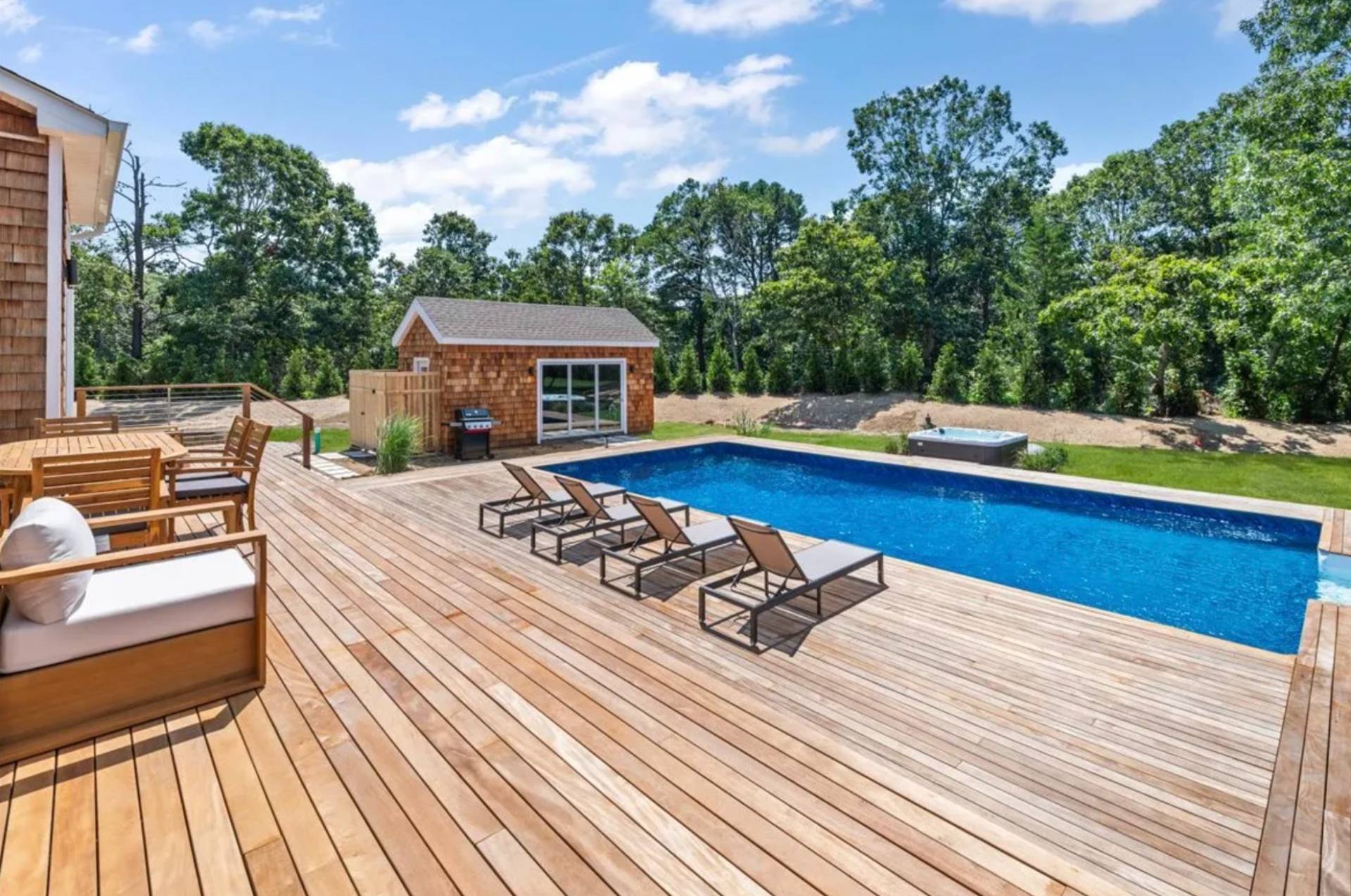 280 SHINNECOCK HILLS RD