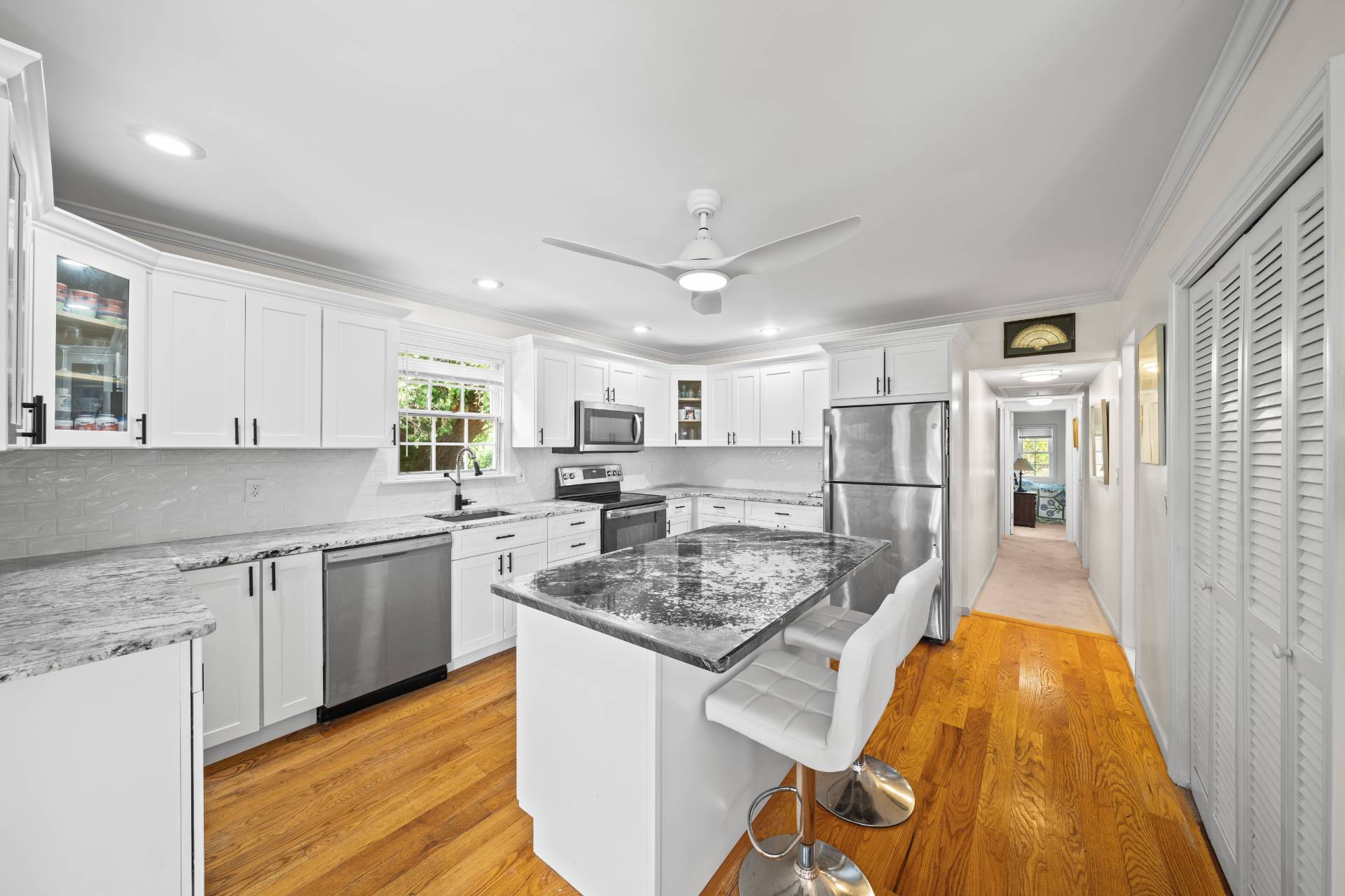 70 MIDDLE POND RD, #22