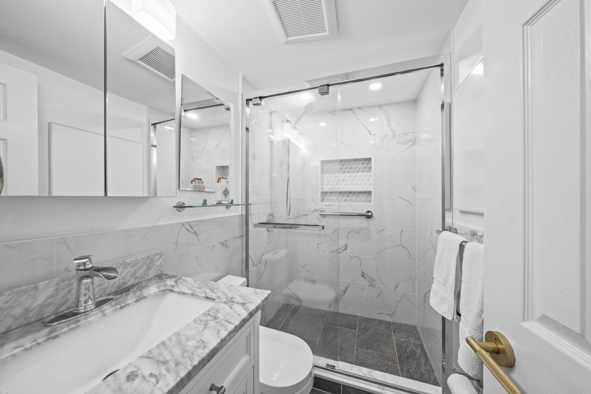70 MIDDLE POND RD, #22