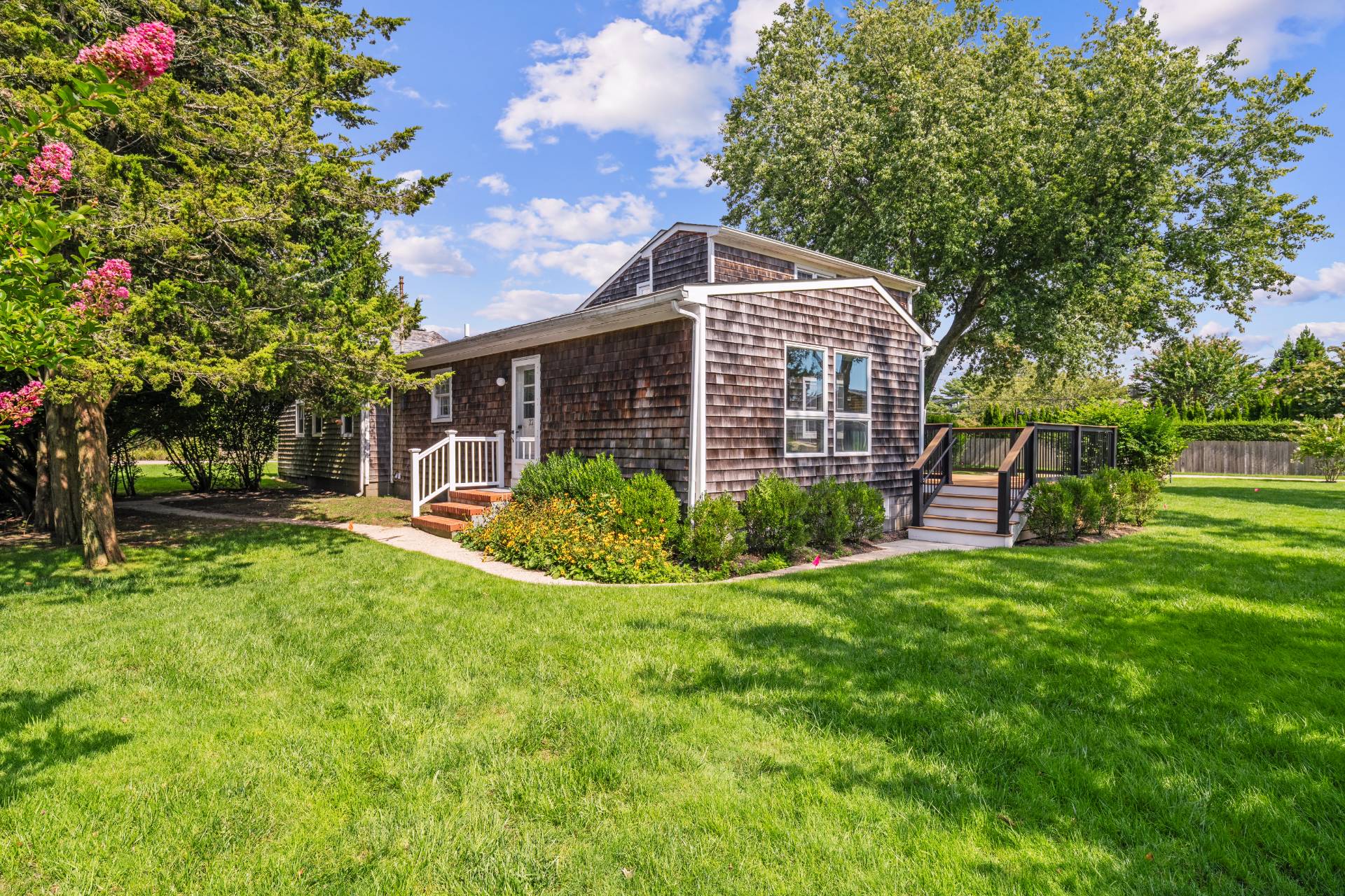 70 MIDDLE POND RD, #22