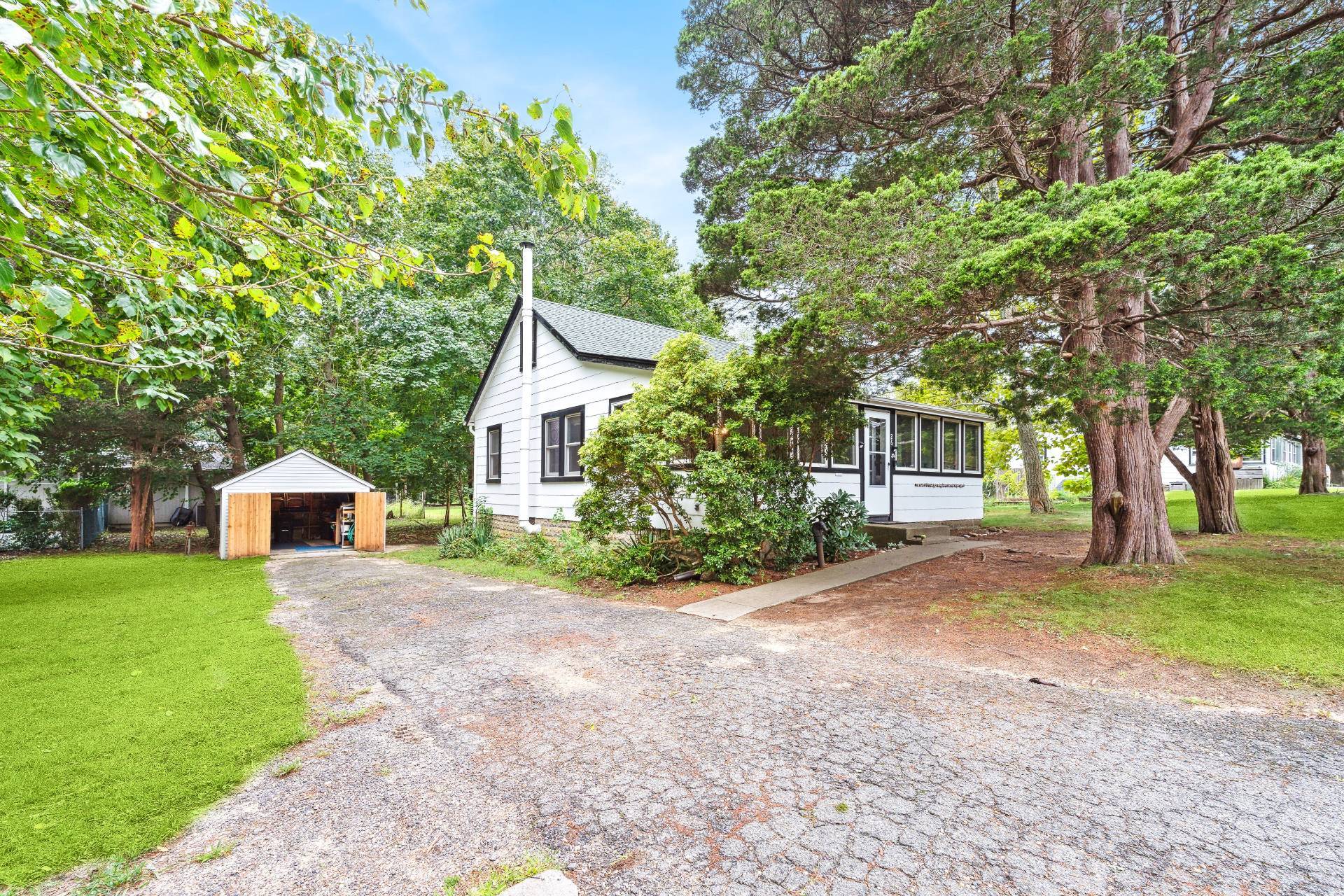 26 PAYNE AVE