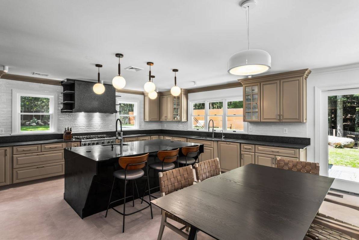 261 BRICK KILN RD