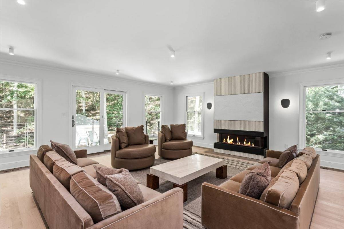 261 BRICK KILN RD