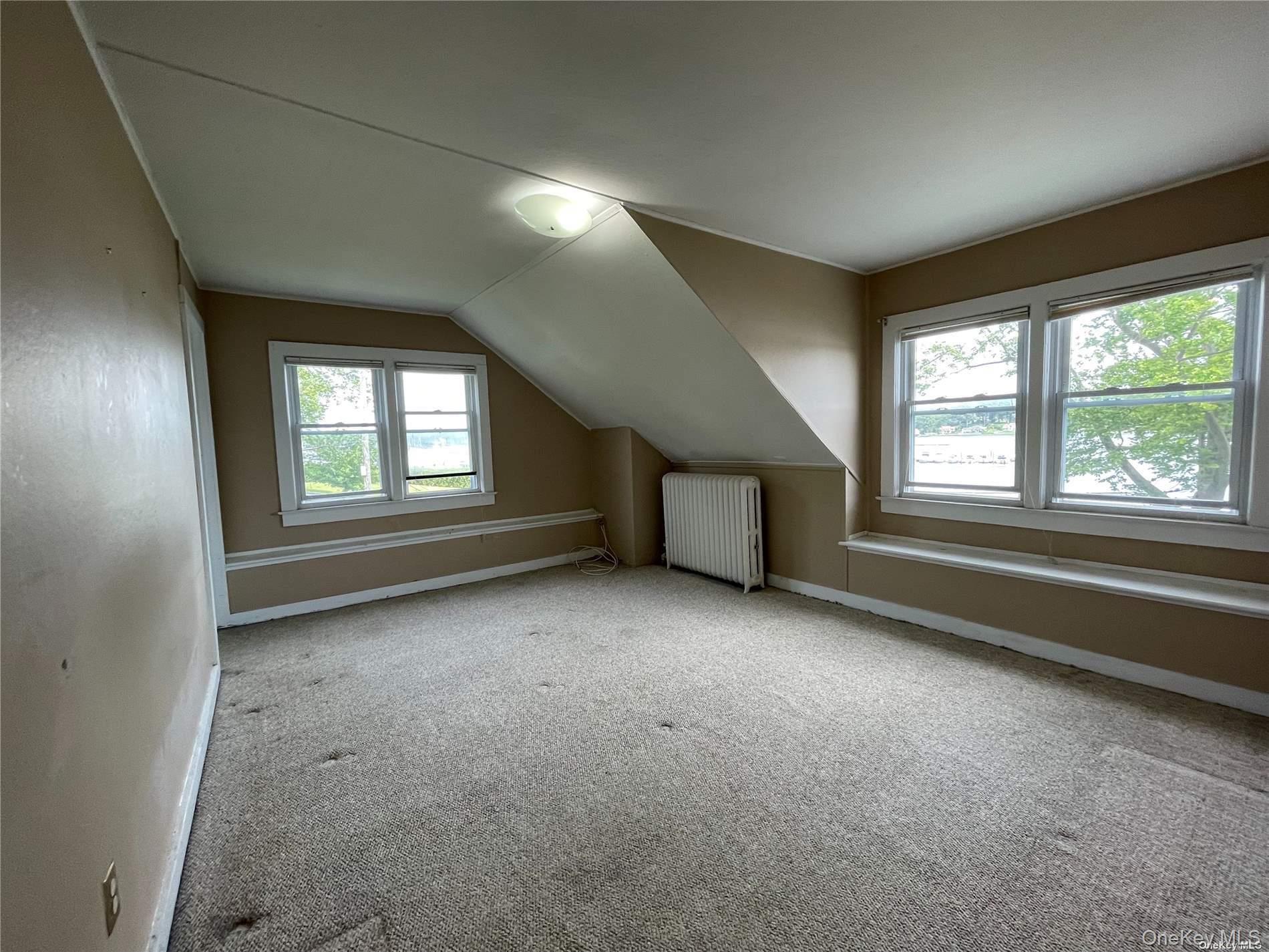 293 W Shore Road Unit: 4