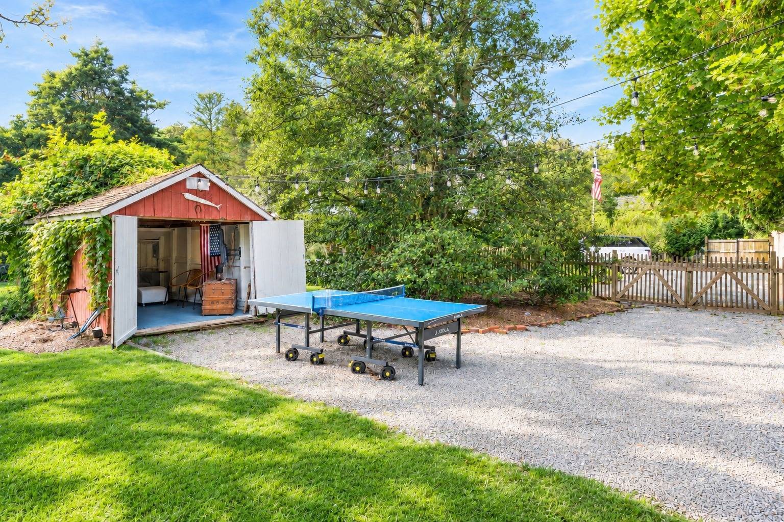 8 Tuthill Point Road