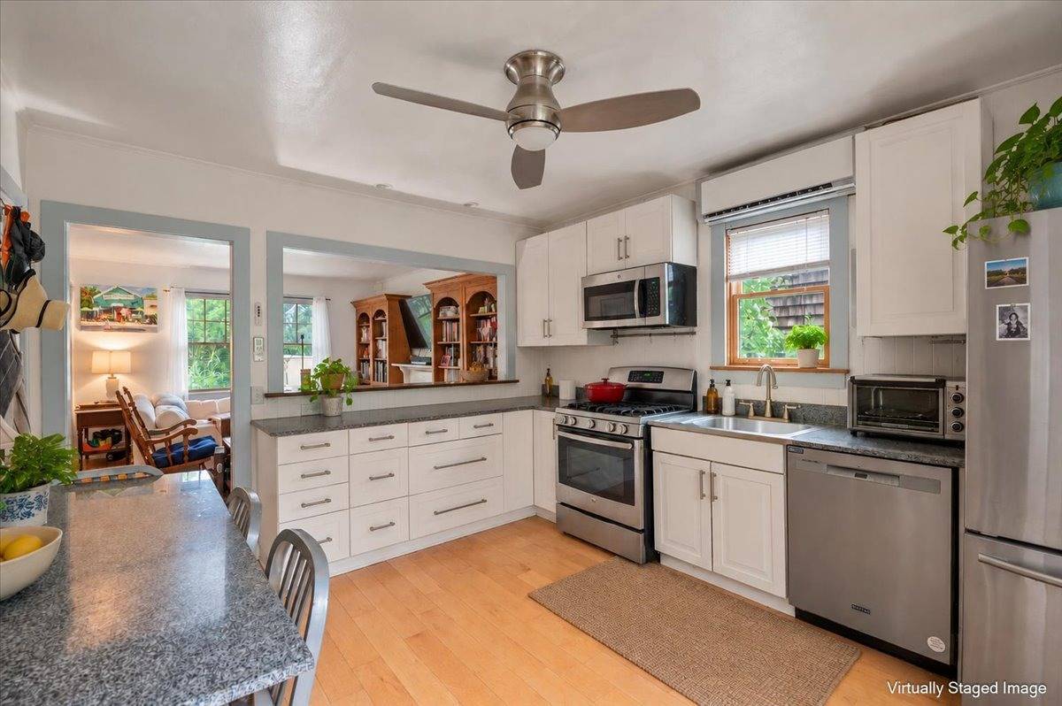 41 Raynor Rd