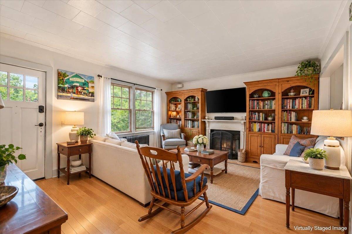 41 Raynor Rd