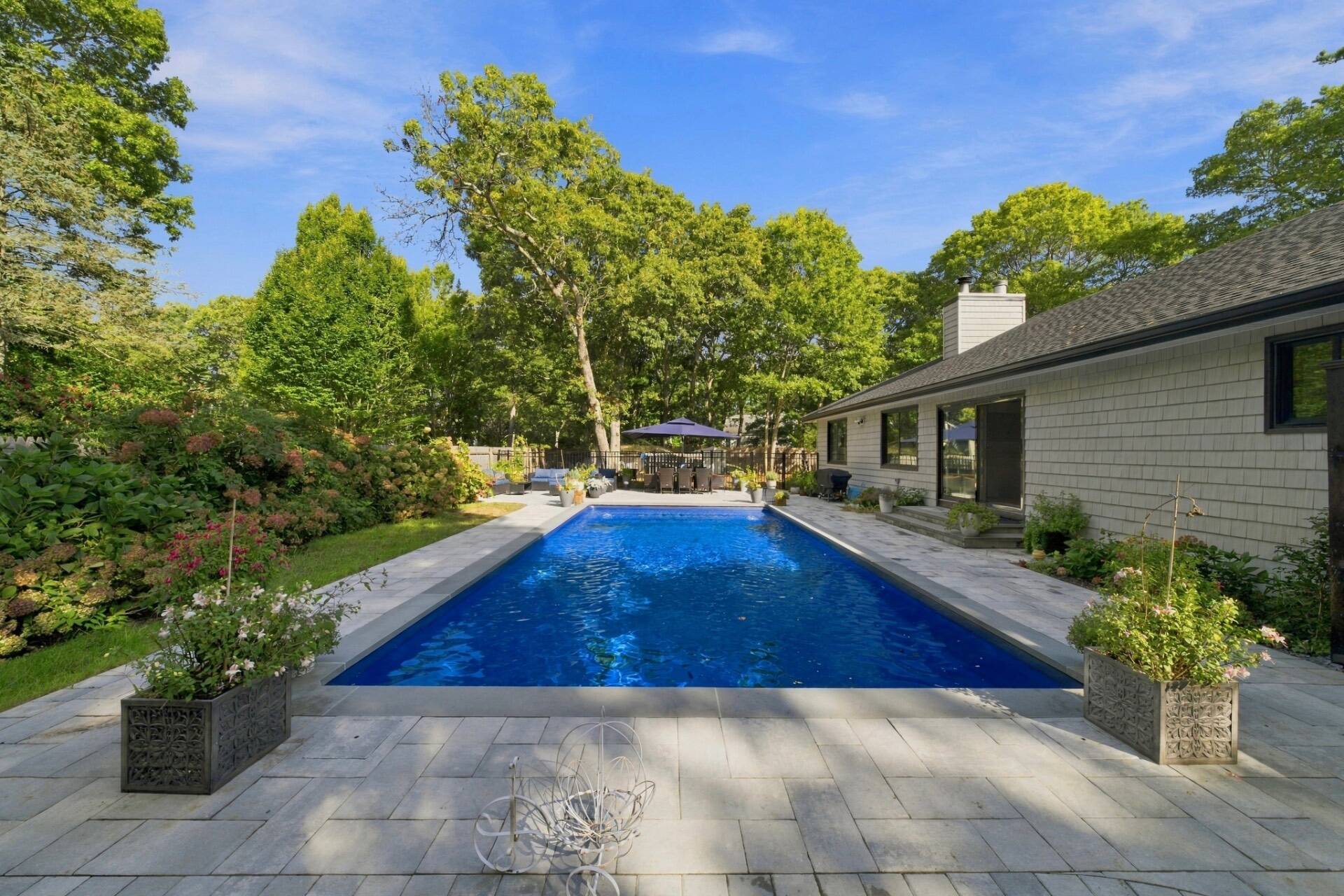 7 BRIDLE PATH