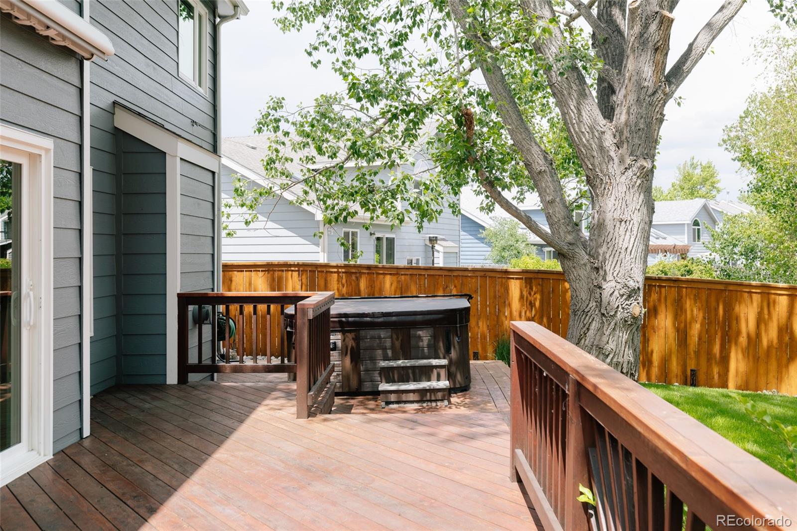 284 S Lark Avenue