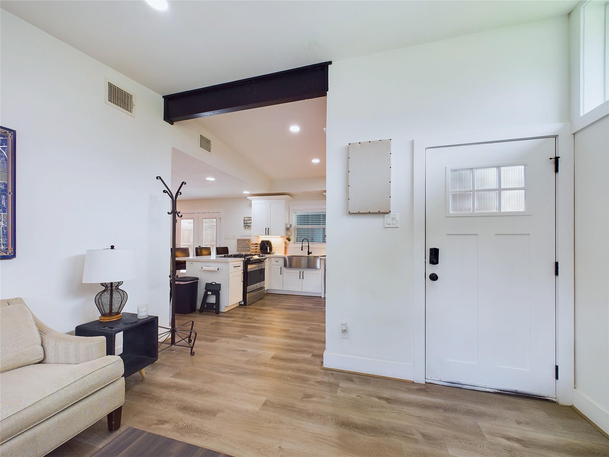 7609 Amelia Road