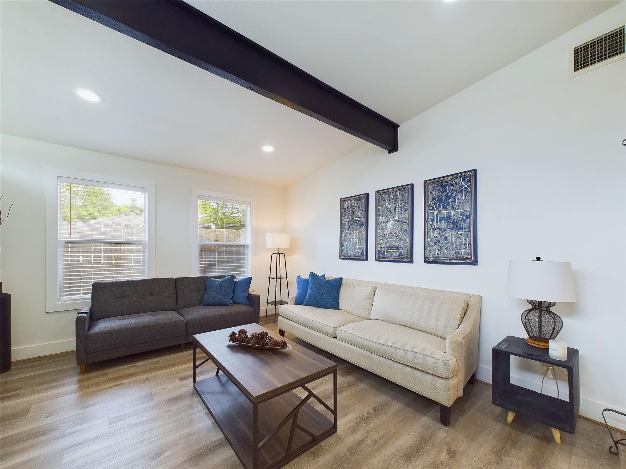 7609 Amelia Road