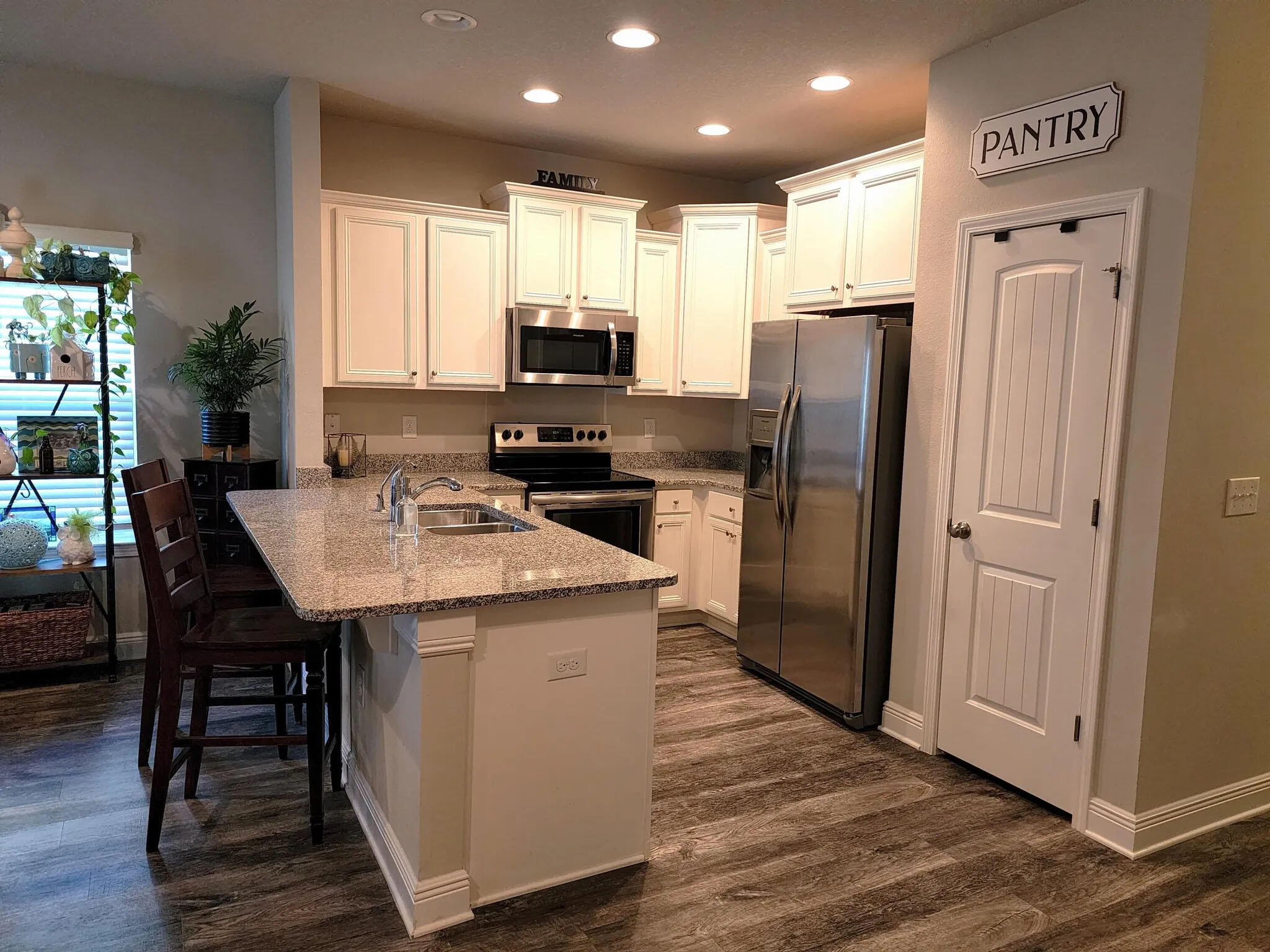 25 Crossing Lane, UNIT D