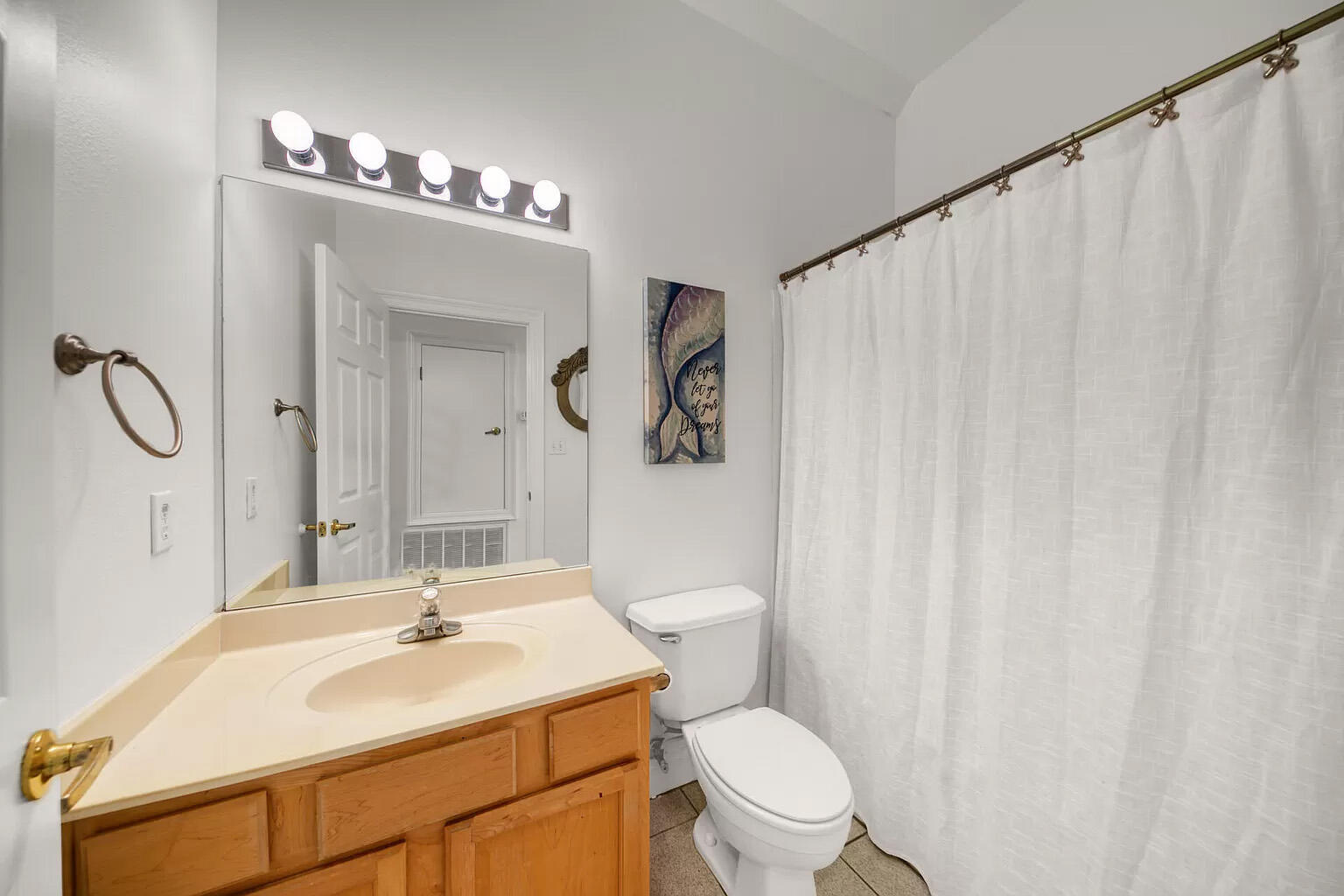 4507 Furling Lane, 303