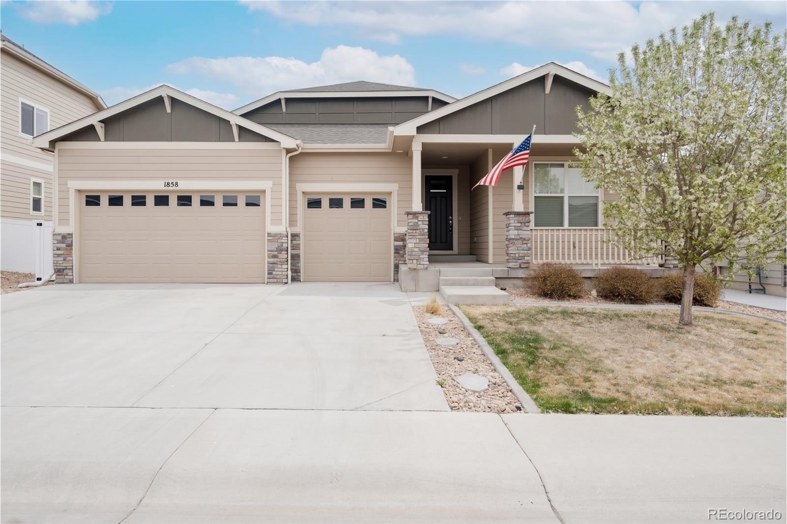 1858 Holloway Drive
