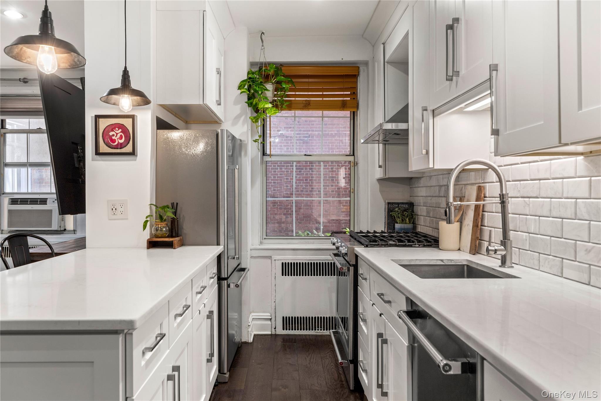 117-01 Park S Unit: A1L