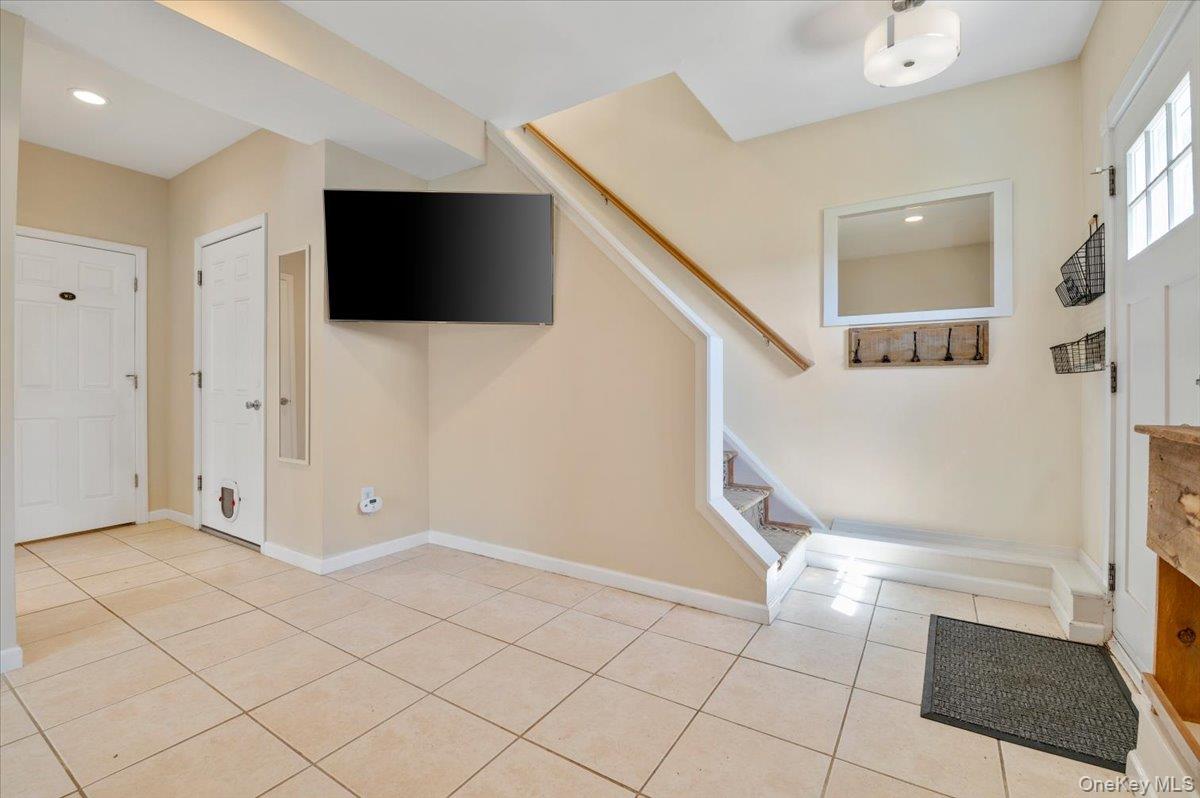 25 Gardners Lane Unit: A