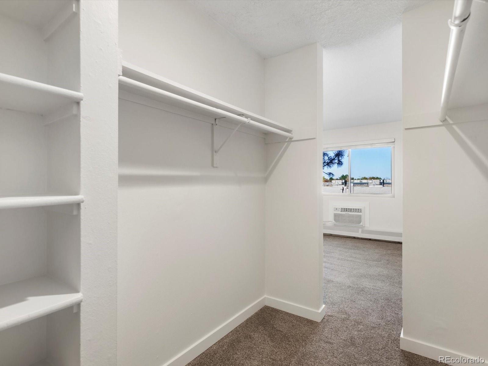 2835 S Monaco Parkway Unit: 1-105