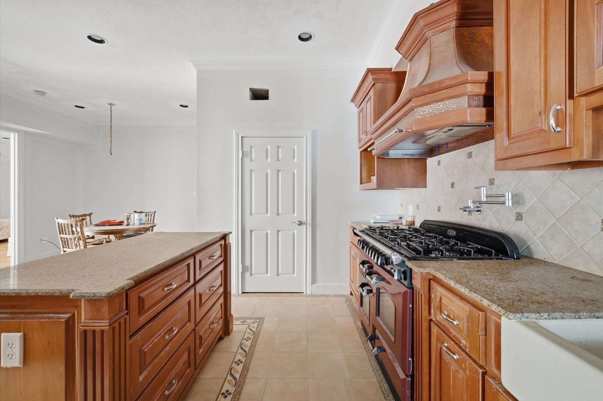 2107 Stonewalk Drive