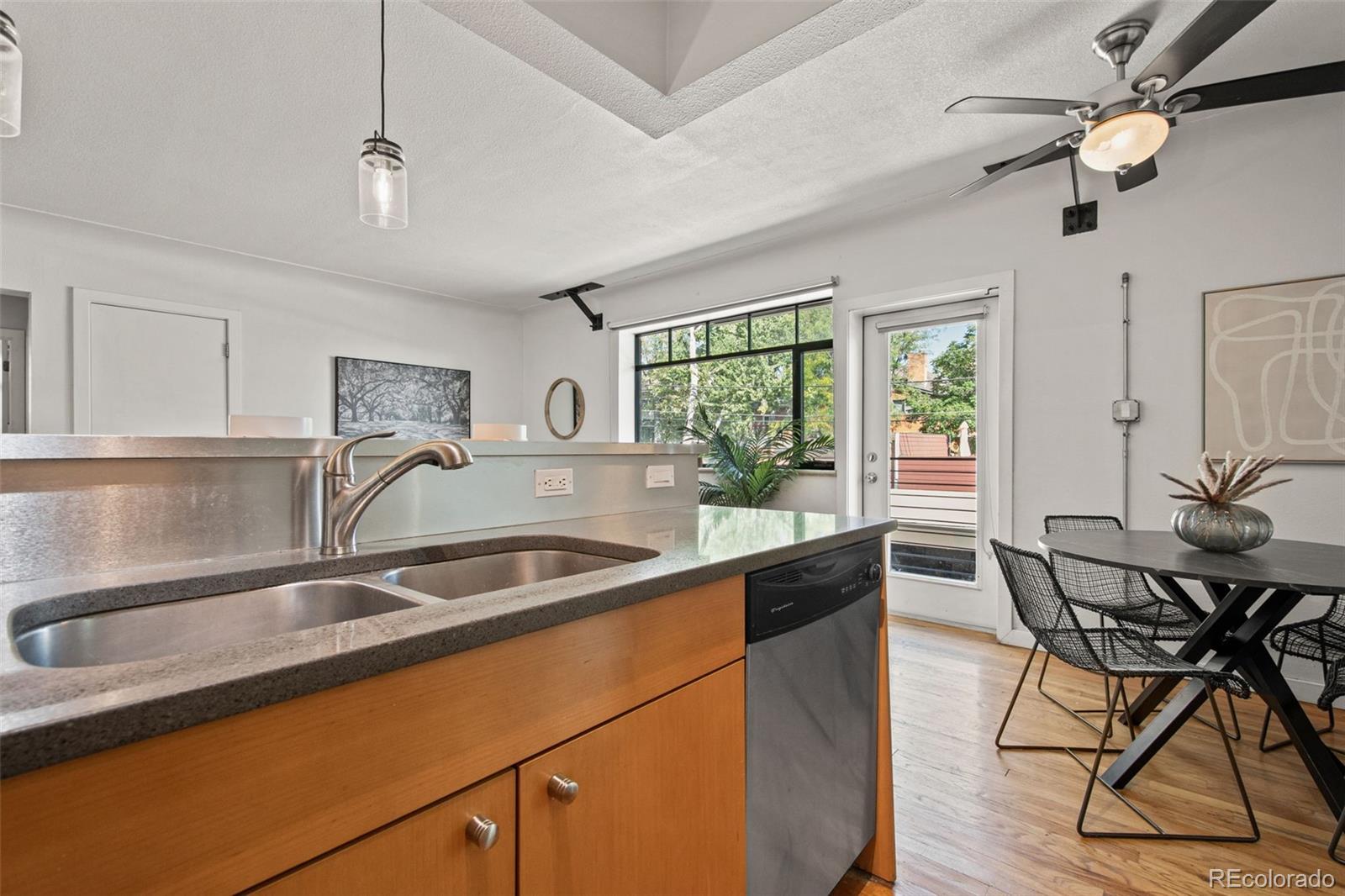 636 N Washington Street Unit: 203