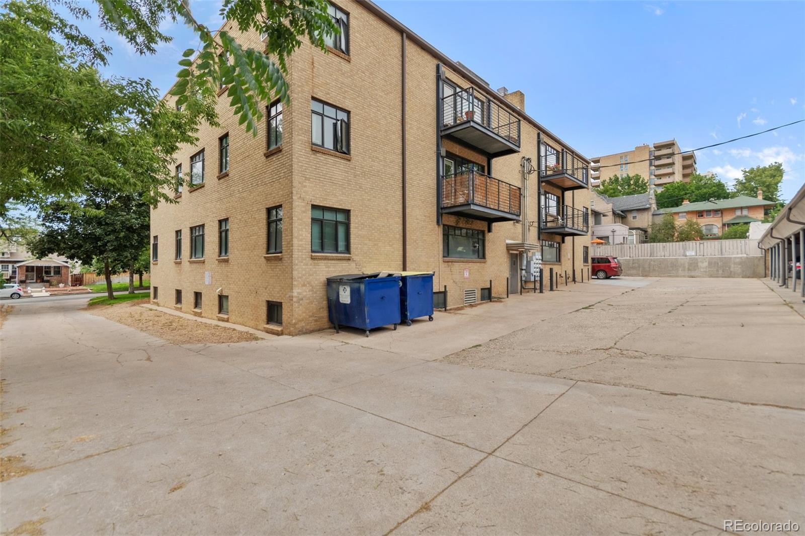636 N Washington Street Unit: 203