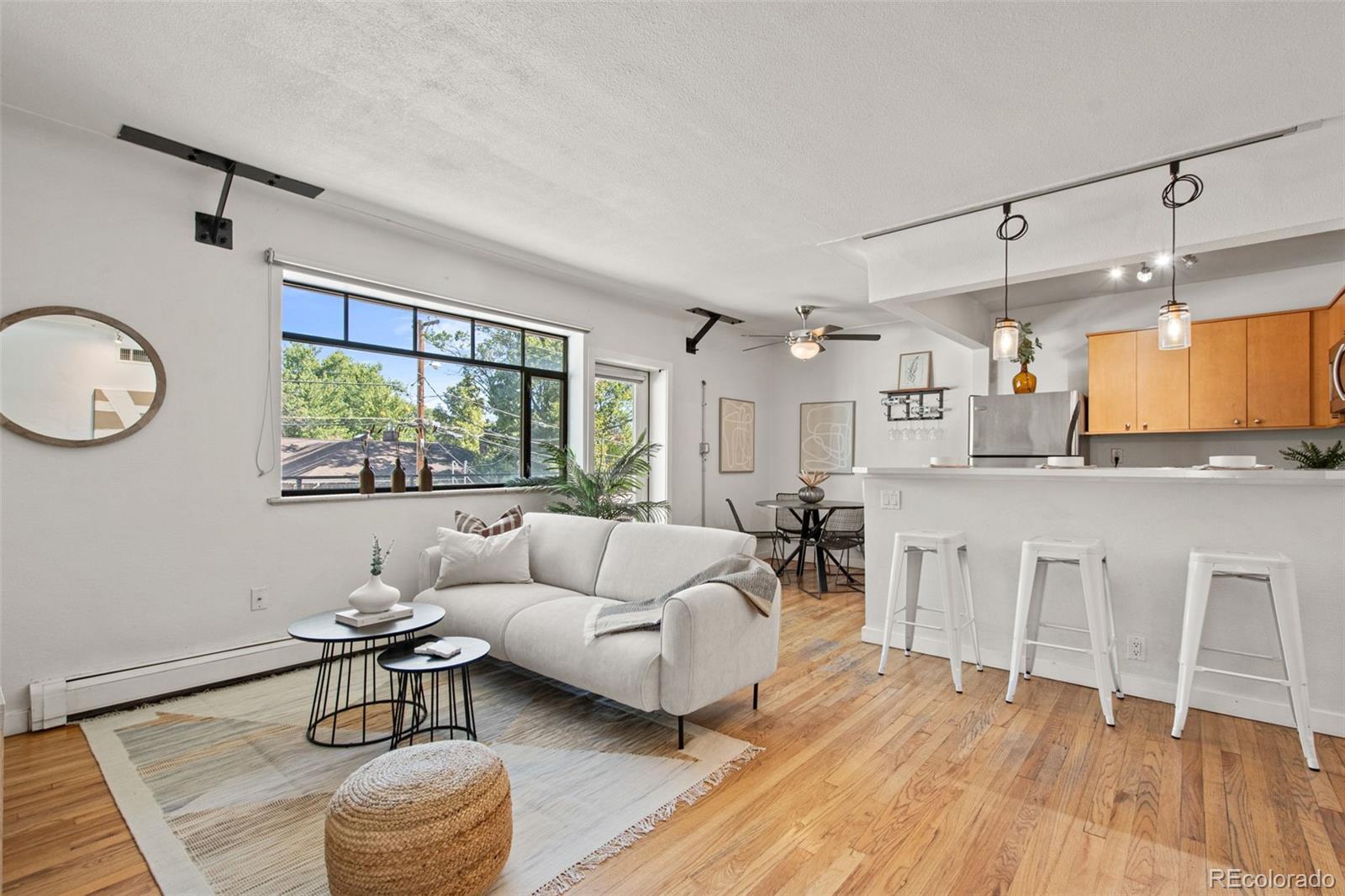 636 N Washington Street Unit: 203