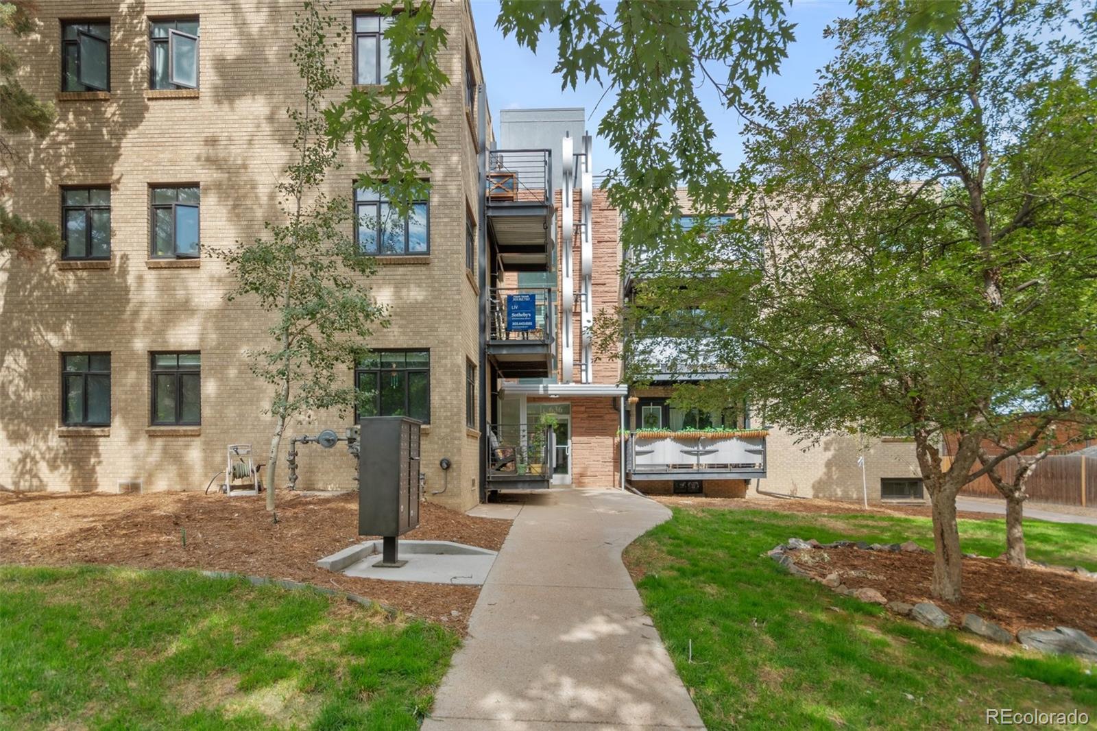 636 N Washington Street Unit: 203